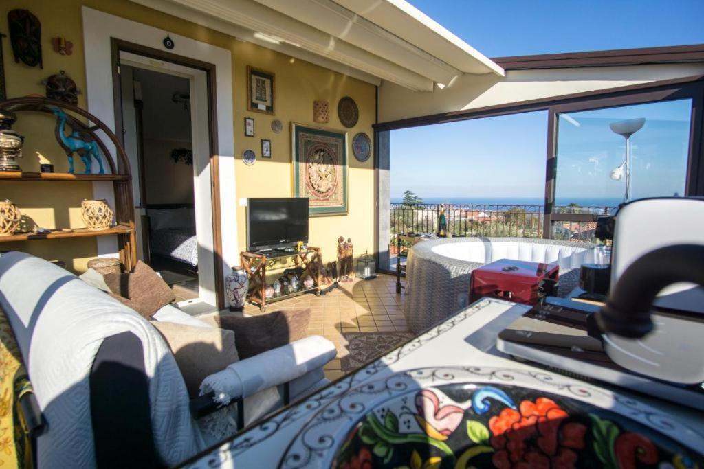 Villa Gusmano Piedimonte Etneo Rom bilde